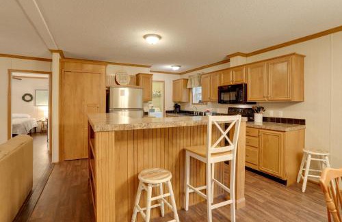 Greers Ferry Casa | Greers Ferry Lake Access Cabin with Boat Slip!