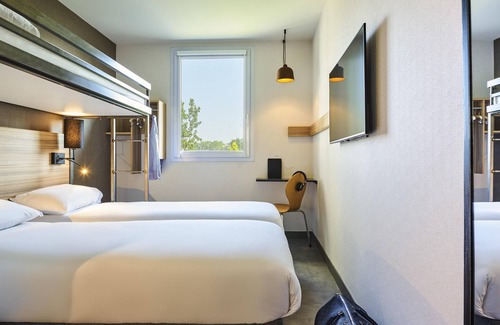 Quartier de la Chapelle Hotel | greet Hotel Paris porte de la Chapelle - Aréna