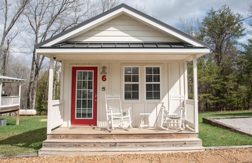 Altamont Cabaña | Greeter Falls Lodge Cottage #6