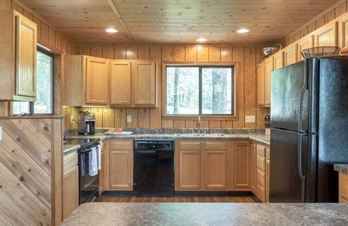 Innsbrook Chalet De Esquí | Grendel Grove Getaway by StayLage