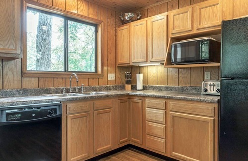 Innsbrook Chalet De Esquí | Grendel Grove Getaway by StayLage
