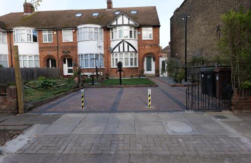 Duckett's Green Casa | Grenville