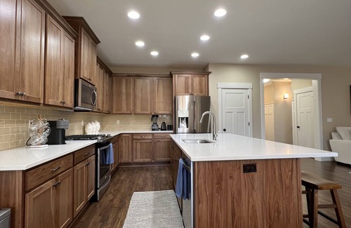Gresham Casa | Gresham pine