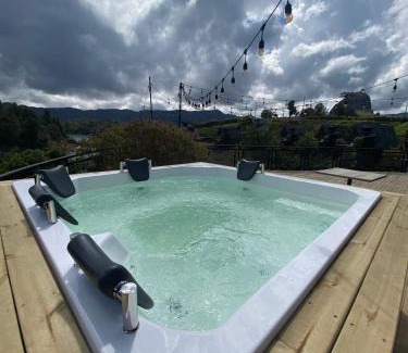 Guatape Chalet De Esquí | GRETEL CHALETS SUIZO