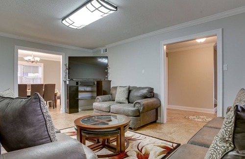 Timberlane Casa | Gretna Vacation Rental w/ Fire Pit & Backyard!
