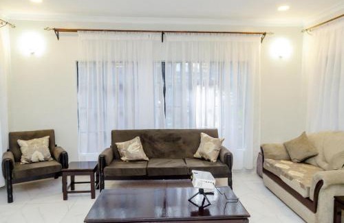 Riara Ridge Casa | Grevillea Farm house