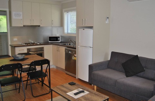 Bright Apartamento | Grevillea Gardens Apartments