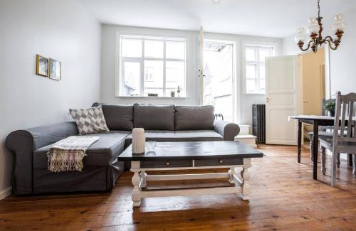 Downtown Apartamento | Grey Apartments