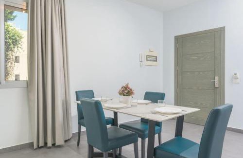 Duhur ash Shuwayr Apartamento | Grey - Elegant Apartments in Awkar