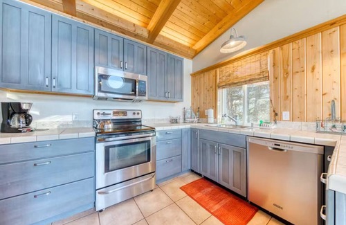 Rockaway Beach Casa | Grey Haven - Rockaway Beach, OR