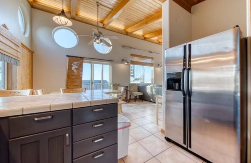 Rockaway Beach Casa | Grey Haven - Rockaway Beach, OR
