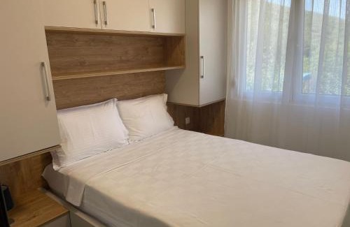 Kovaci Apartamento | Greystone House Apartments