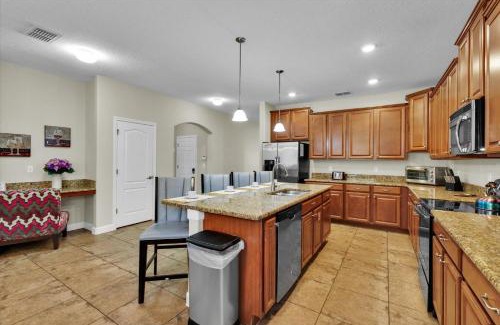 Titus Village Casa | GRH14636 - Paradise Palms Resort - 6 Bed 5 Baths House