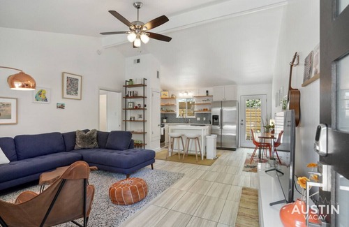North University Apartamento | Griffith St #1 xxxxx