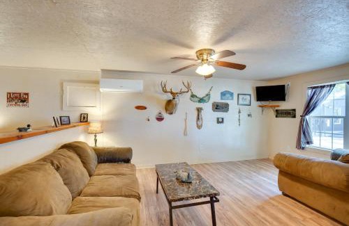 Cayuga Apartamento | Grill and Dock Access Waterfront Kerens Cabin