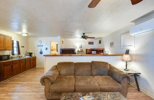 Cayuga Apartamento | Grill and Dock Access Waterfront Kerens Cabin