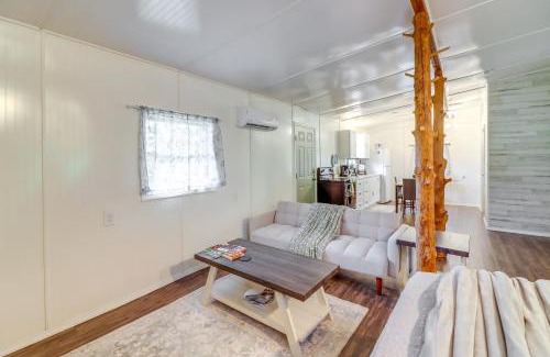 Harrison Apartamento | Grill and Fire Pit Cabin with Mtn Views in Harrison