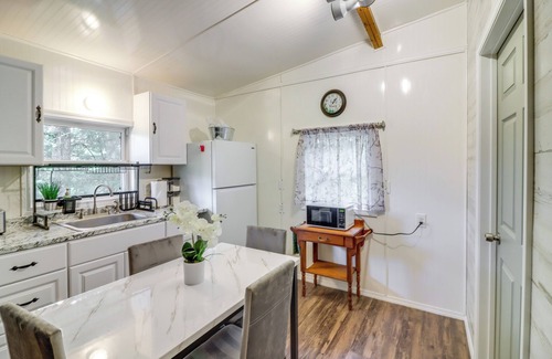 Harrison Apartamento | Grill & Fire Pit: Cabin w/ Mtn Views in Harrison