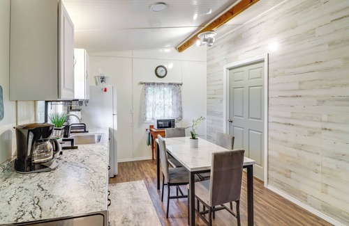 Harrison Apartamento | Grill & Fire Pit: Cabin w/ Mtn Views in Harrison