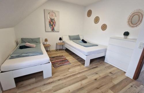 Niederzwehren Apartamento | Grimm Apartment