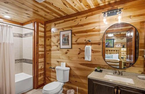 Gatlinburg - Pigeon Forge Casa | Grizzly Bears Resort - Large Luxury Cabin with Indoor Pool, Hot Tub, Theater, King Beds, Sleeps 16 in heart of Pigeon Forge