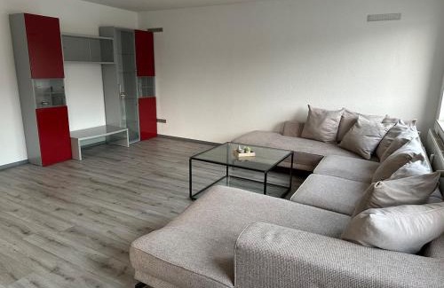 Alsdorf Apartamento | Große Ferienwohnung mit Parkplatz 15 min von Aachen