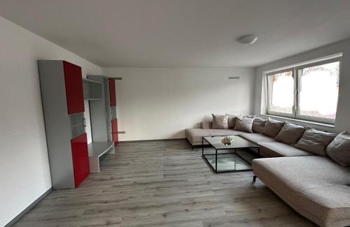 Alsdorf Apartamento | Große Ferienwohnung mit Parkplatz 15 min von Aachen