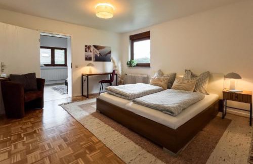 Oehringen Apartamento | Große FeWo in den Weinbergen