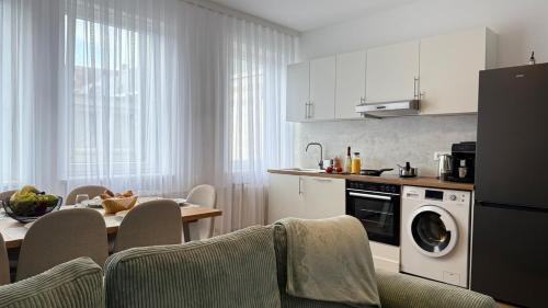 Kiel Apartamento | Große Innenstadt-Oase Kiel für Gruppen & Familien