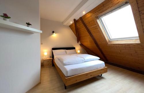 Knielingen Apartamento | Große Maisonette-Wohnung by Rabe - Gartenabteil, Smart-TV, Netflix