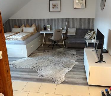 Fuerth Apartamento | Große moderne Ferienwohnung mit Klimaanlage, Parkplatz inklusive TOP !