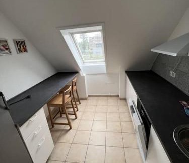 Moenchengladbach Apartamento | Große Unterkunft für bis zu 5 Personen MG32
