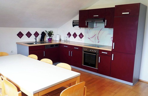 Ludersdorf-Wilfersdorf Apartamento | Große Wohnung in der Nähe der Autobahn A2