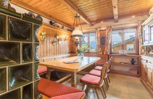 Unterwoessen Casa | Großes Ferienhaus mit Bergblick