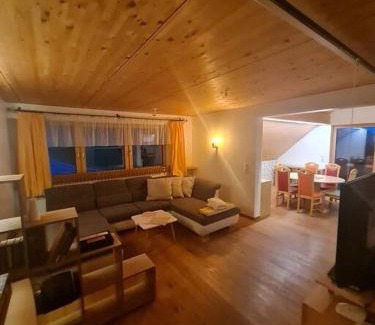 Dornbirn Apartamento | Großzügige Ferienwohnung am Skigebiet Bödele mit Rheintalblick