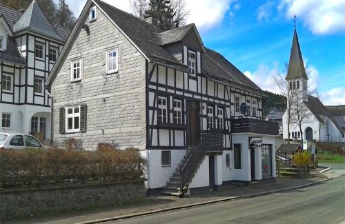 Elpe Casa | Großzügige Villa in Olsberg-Elpe, cleaning included
