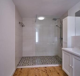 Hatzfeld Apartamento | Großzügige Wohnung auf dem Hof Historischen Mühle