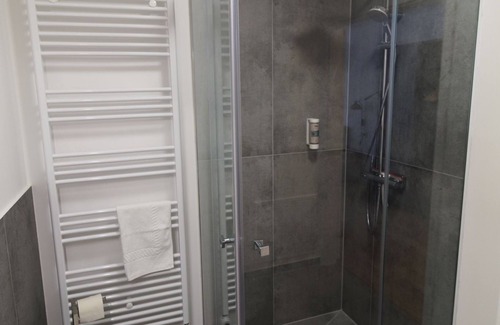 Friedrichshain Apartamento | Großzügiges Apartment im 1.OG mit Lift in Berlin