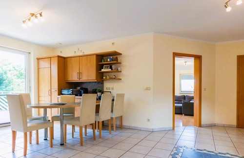 Bergen auf Ruegen Apartamento | Großzügiges Zentral Gelegenes Appartement im Herzen Rügens - Appartement in EFH