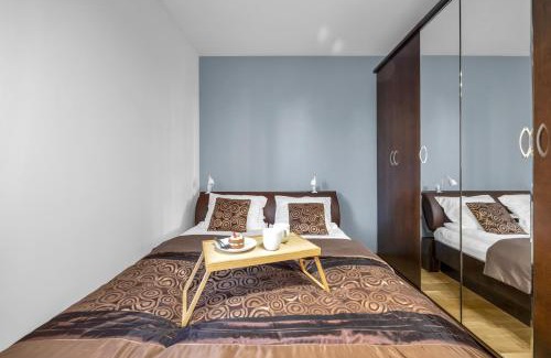 Praga Poludnie Apartamento | Grochów Apt - Terrace, Parking - By Rentujemy