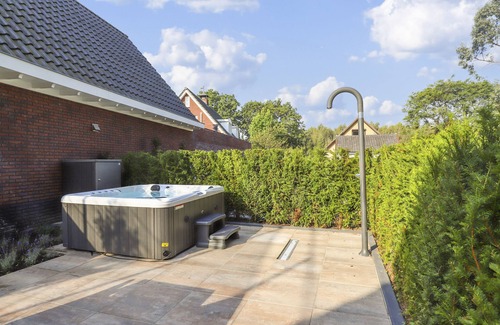 Wenum-Wiesel Casa | Groep Accommodatie Voor 8 Personen Vlakbij Paleis het Loo en Kroondomein het Loo