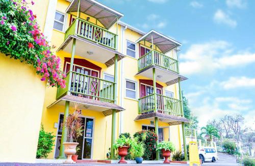 Morne Rouge Complejo | Grooms Beach Villa & Resort