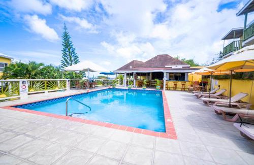 Morne Rouge Complejo | Grooms Beach Villa & Resort