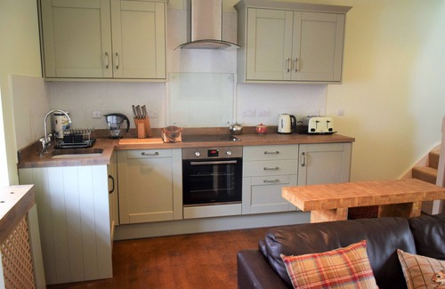 Carsethorn Cabaña | Grooms Cottage - a cottage that sleeps 4 guests in 2 bedrooms