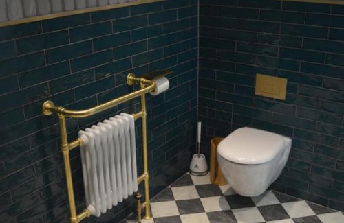 Wadsworth Casa | Grooms House