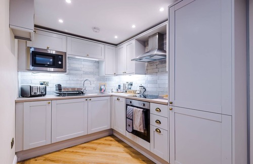 Tarporley Cabaña | Grooms Room - a beautiful cottage sleeping 4 guests in 2 bedrooms