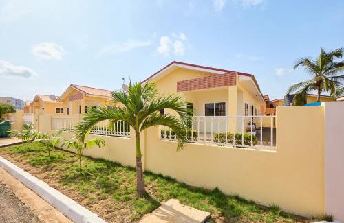 Prampram Casa | Groove Lodge