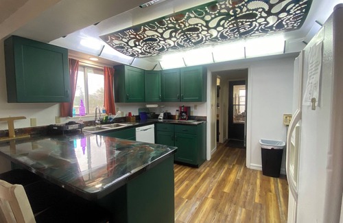 Junction Casa | Groovy Country Pad en un entorno sereno