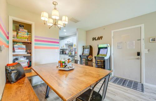 Branson Apartamento | Groovy Games Getaway - 5 Mi to Branson Strip