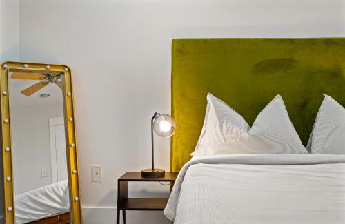 Bouldin Casa | Groovy SoCo Stay, Walk to Shops, Eats & Bars